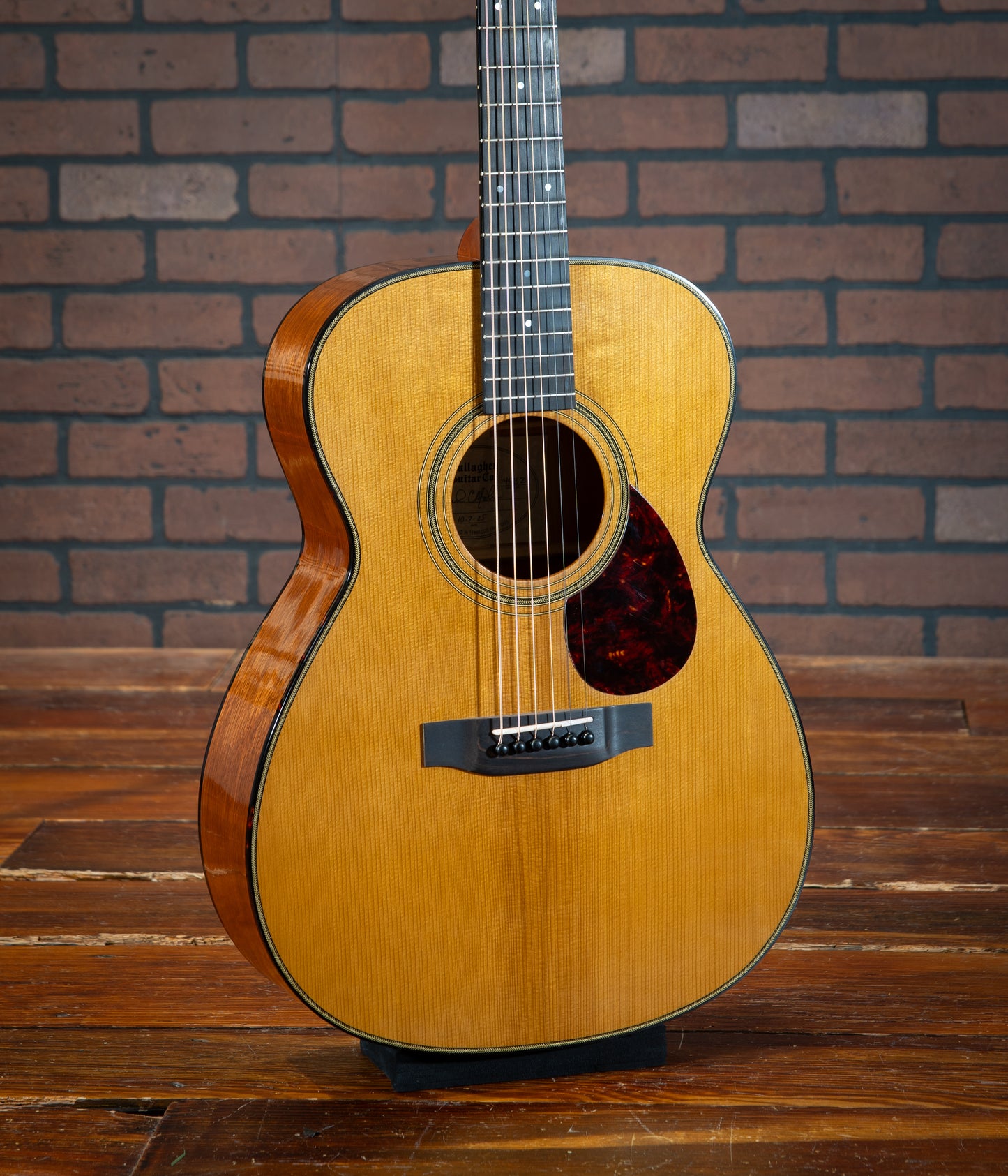 Gallagher Bluegrass Bell GA (Mahogany/Adirondack)