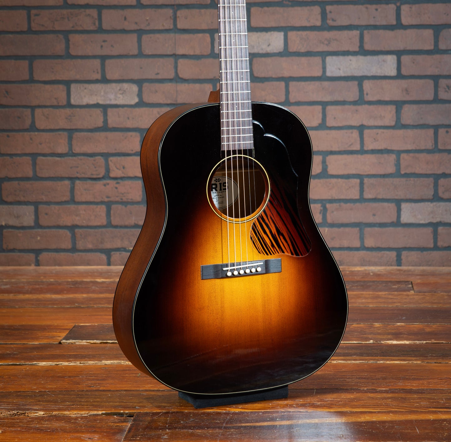 Iris DF Burst (Mahogany/Adirondack)