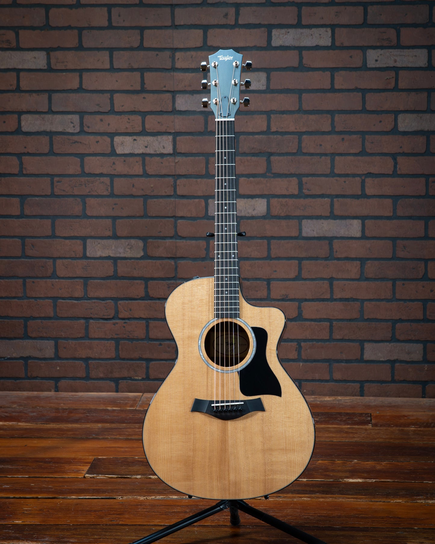 Taylor 212ce Plus